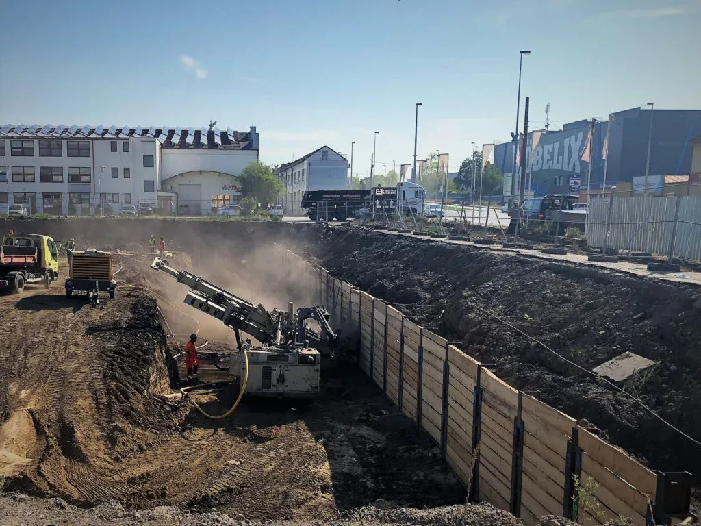 AFI City, Praha 9 – Vysočany, Kolbenova ulice - foto 3