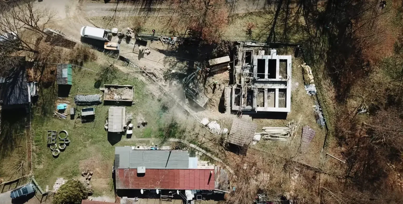 Oprava havarijního stavu železničního spodku v žst. Praha – Holešovice – S01sanace propadu železničního náspu – injektáž - foto 4